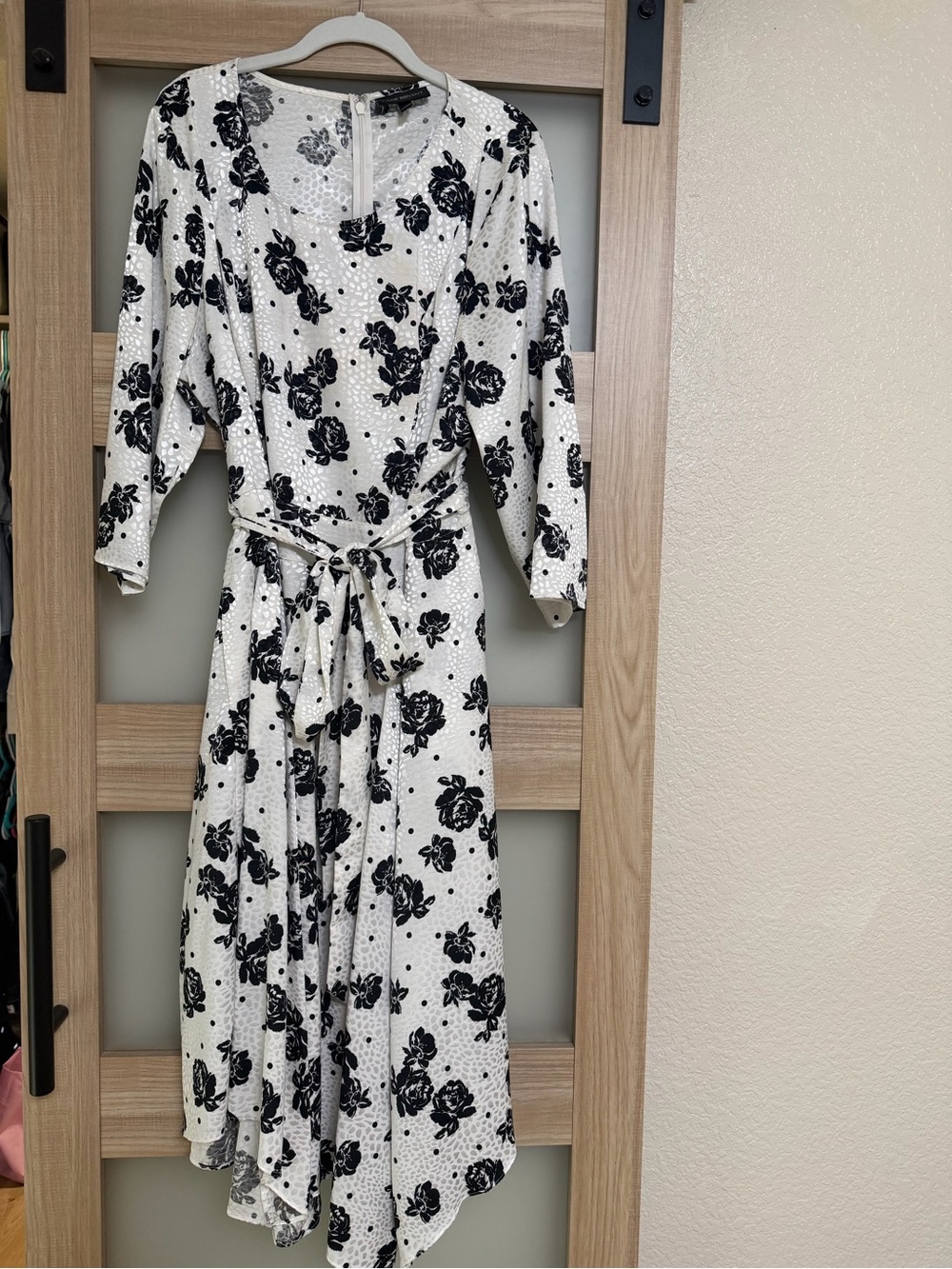 Layne Bryant 22 Black & White Floral Midi Dress with Tie Waist and 3/4 Sleeves